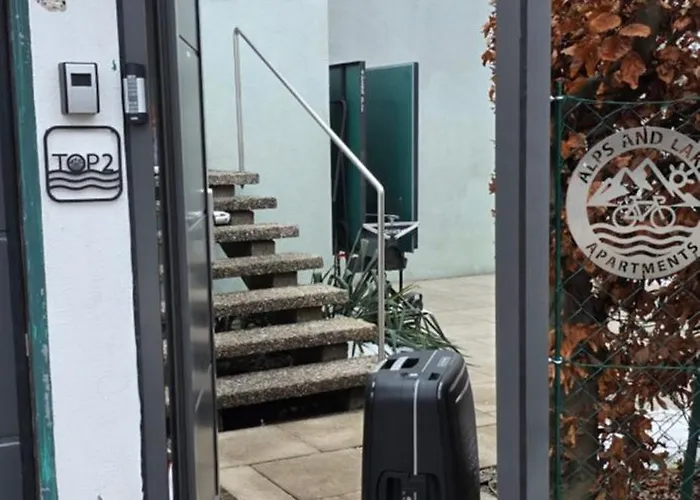 Alps & Lakes Апартаменты *